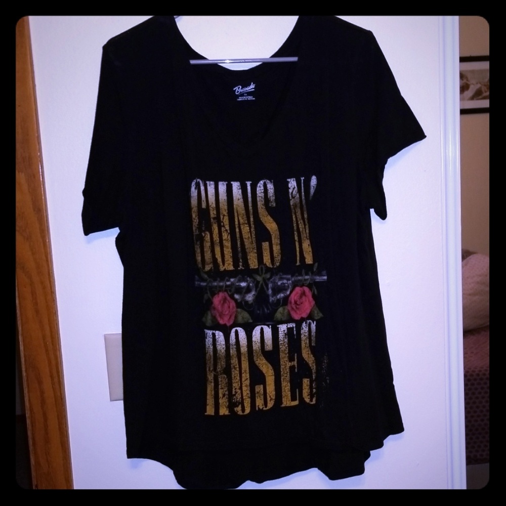 Graphic tee